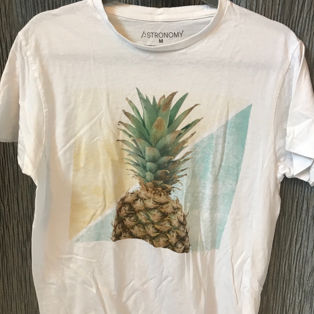 ASTRONOMY PINEAPPLE TEE